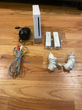 Wii (FREE SHIPPING), Two controllers, Two Nunchucks, Wiring, Motion Censor, (USED) (TESTED)